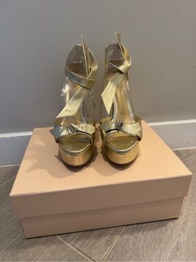 Alexandre Birman Metallic Gold Platform Knot Sandals